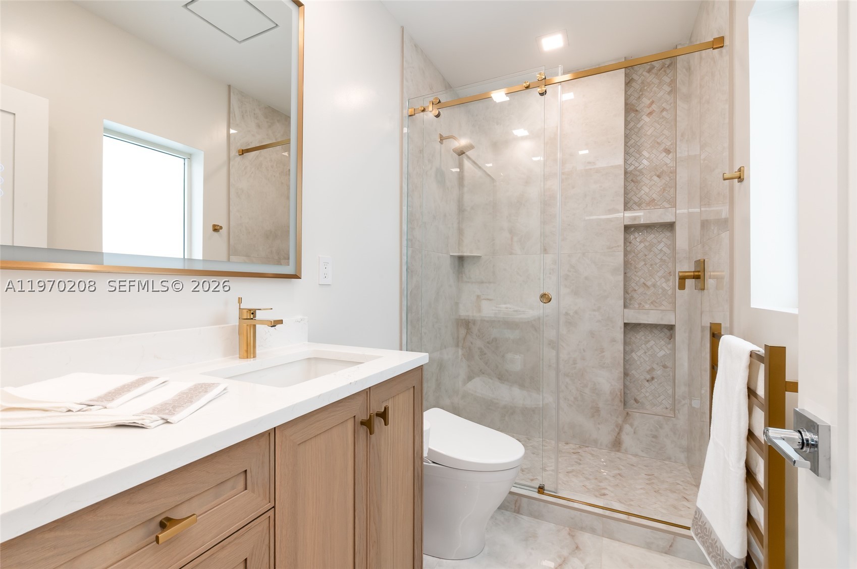 3740 NE 29th Ave, Lighthouse Point FL 33064
