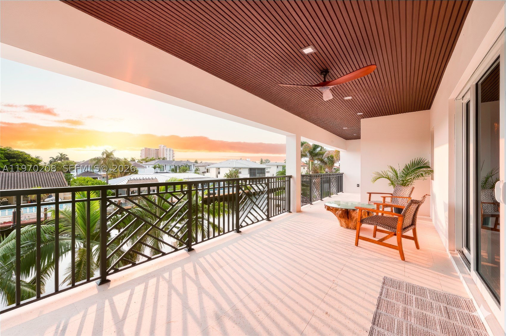 3740 NE 29th Ave, Lighthouse Point FL 33064
