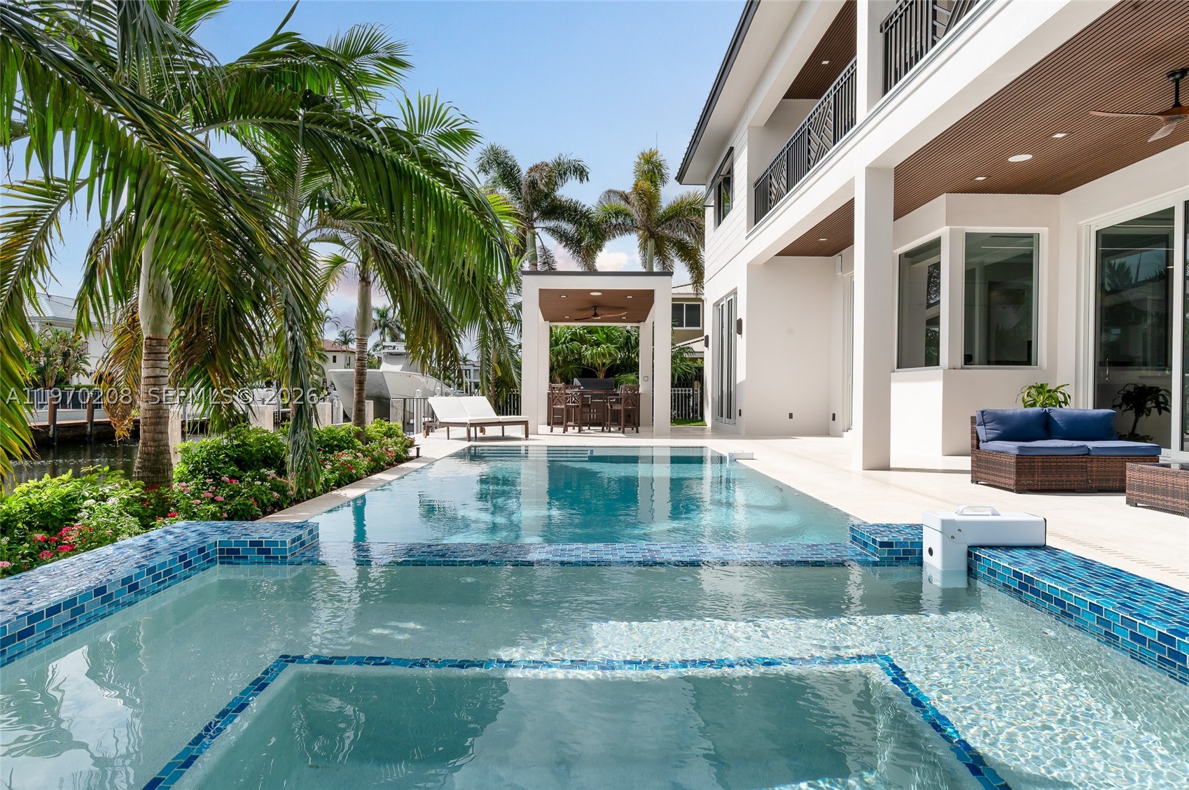 3740 NE 29th Ave, Lighthouse Point FL 33064