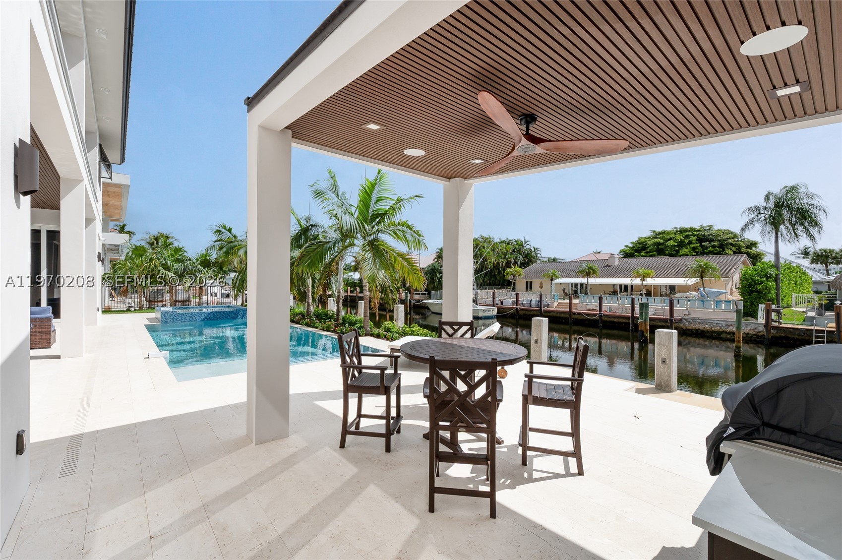 3740 NE 29th Ave, Lighthouse Point FL 33064