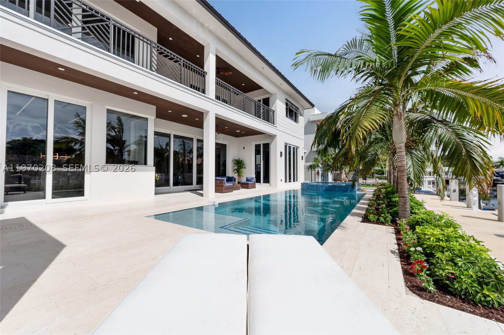 3740 NE 29th Ave, Lighthouse Point FL 33064