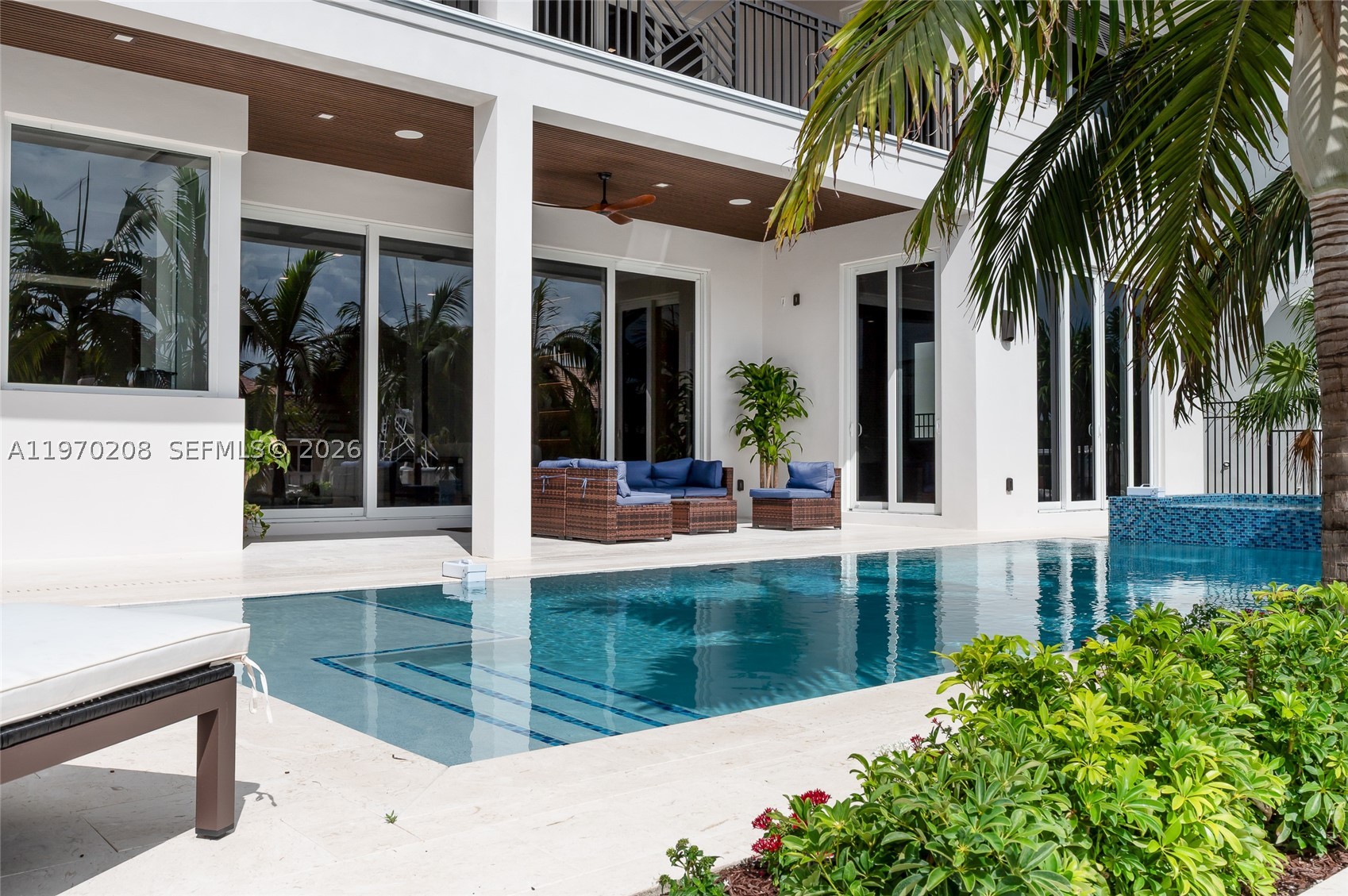 3740 NE 29th Ave, Lighthouse Point FL 33064