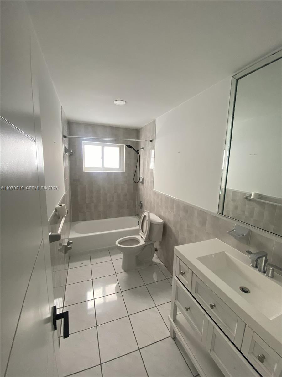3251 SW 67th Ave, Miami FL 33155