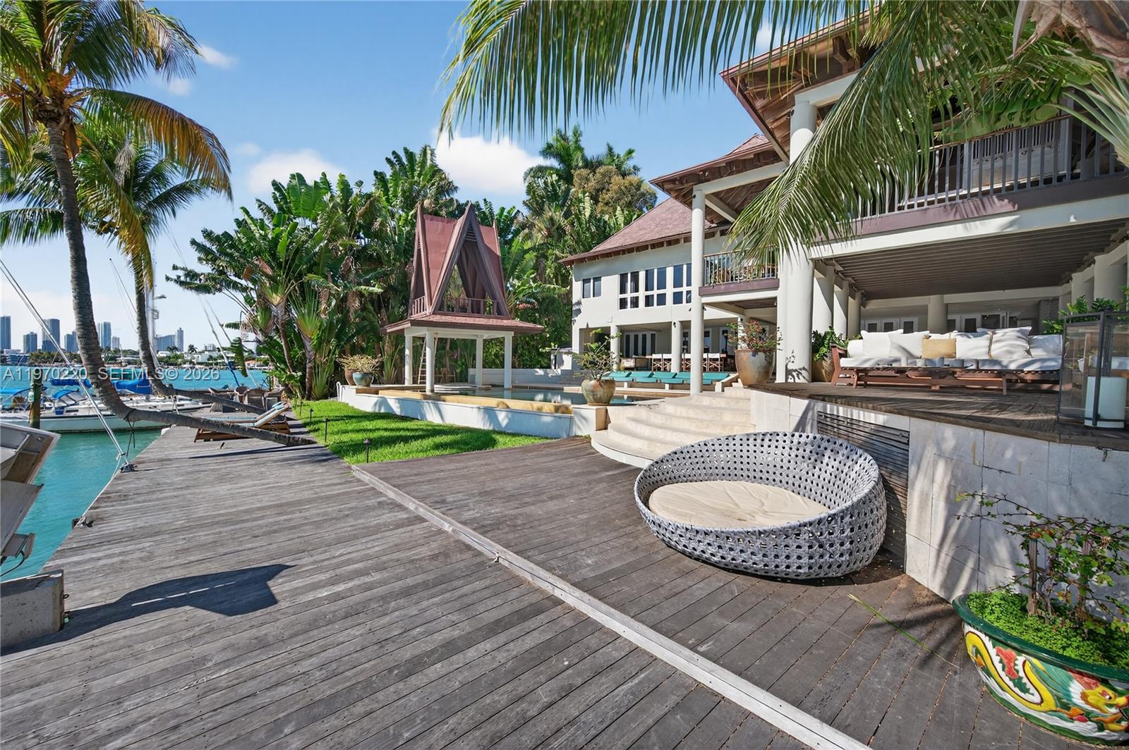 14 W San Marino Dr, Miami Beach FL 33139