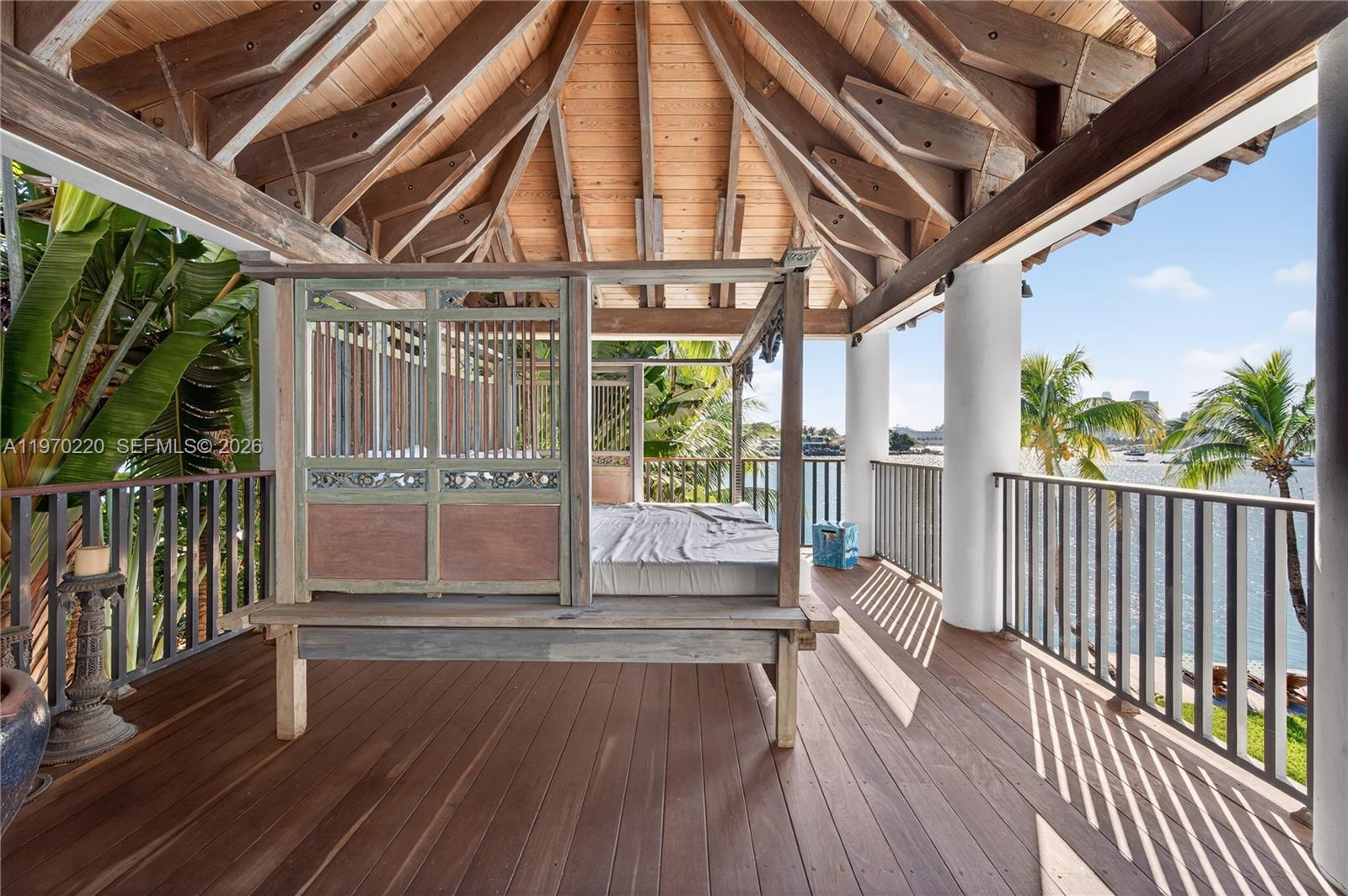 14 W San Marino Dr, Miami Beach FL 33139