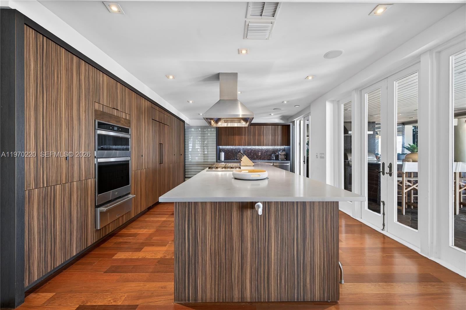 14 W San Marino Dr, Miami Beach FL 33139