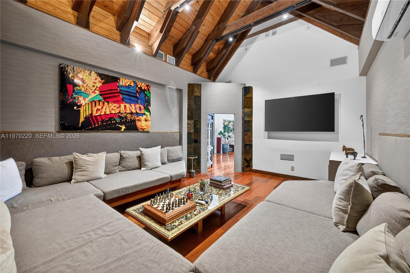 14 W San Marino Dr, Miami Beach FL 33139