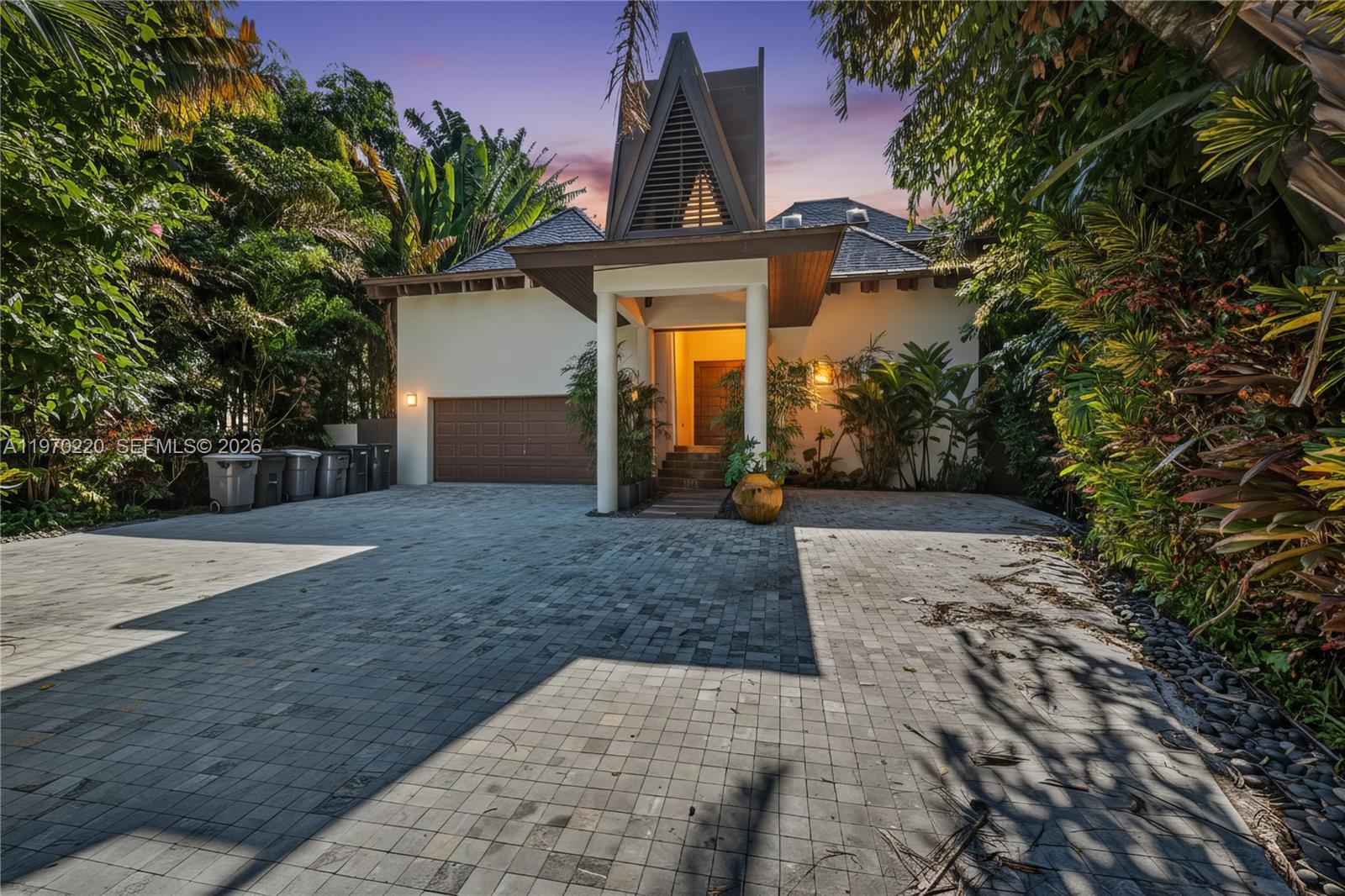 14 W San Marino Dr, Miami Beach FL 33139