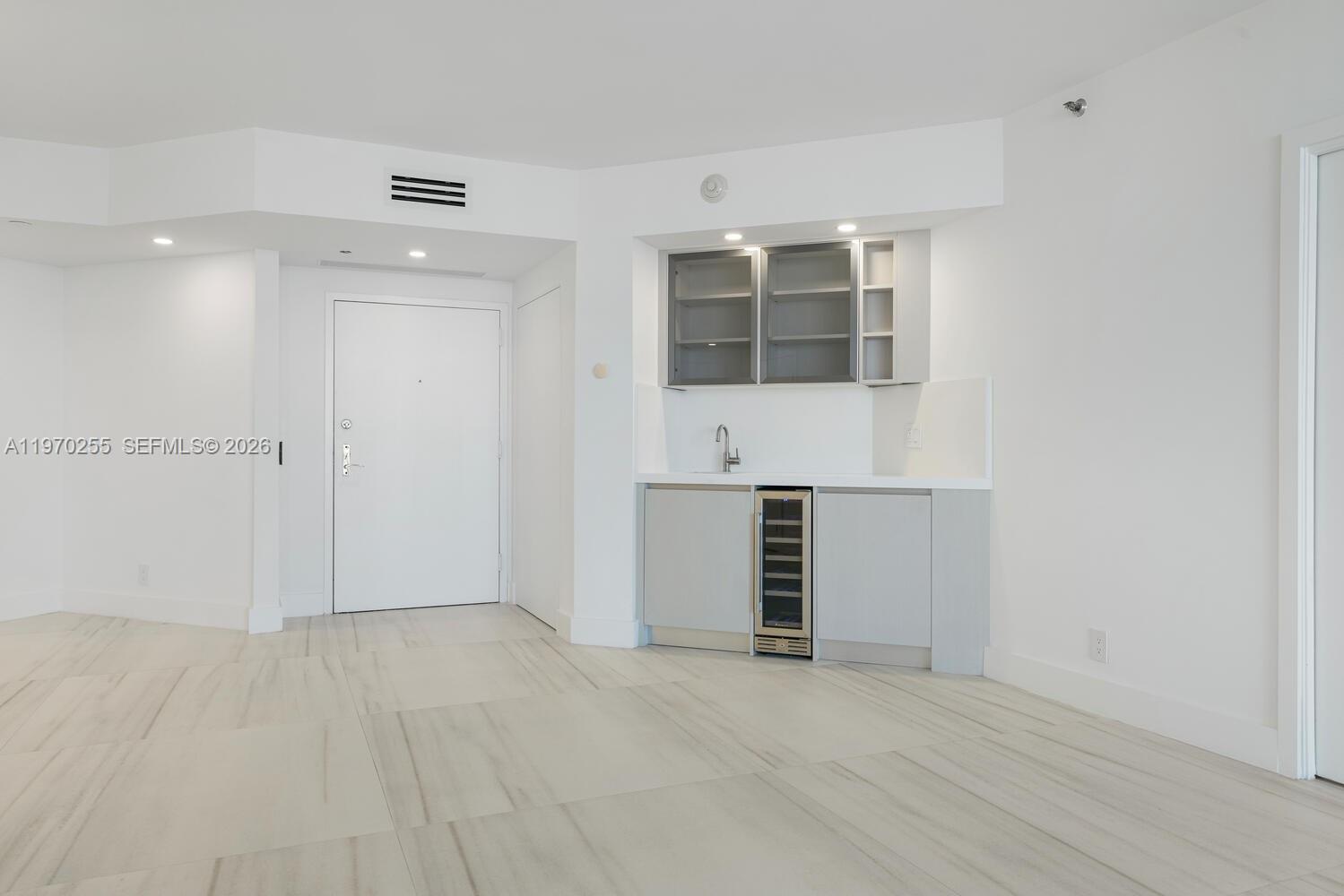 3000 Island Blvd #2504, Aventura FL 33160