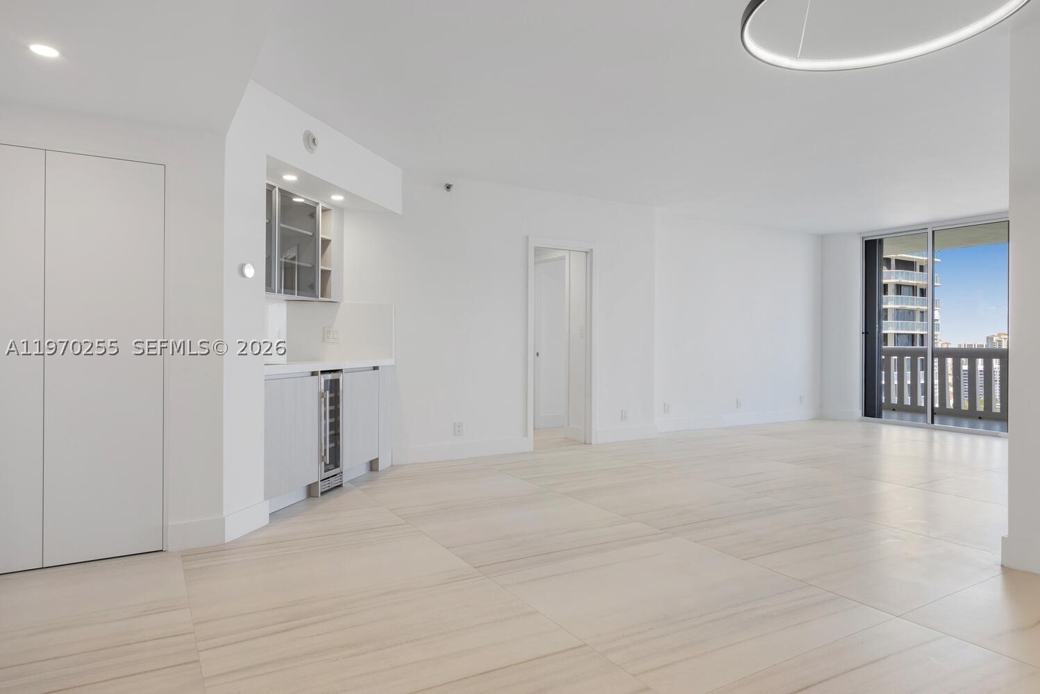 3000 Island Blvd #2504, Aventura FL 33160