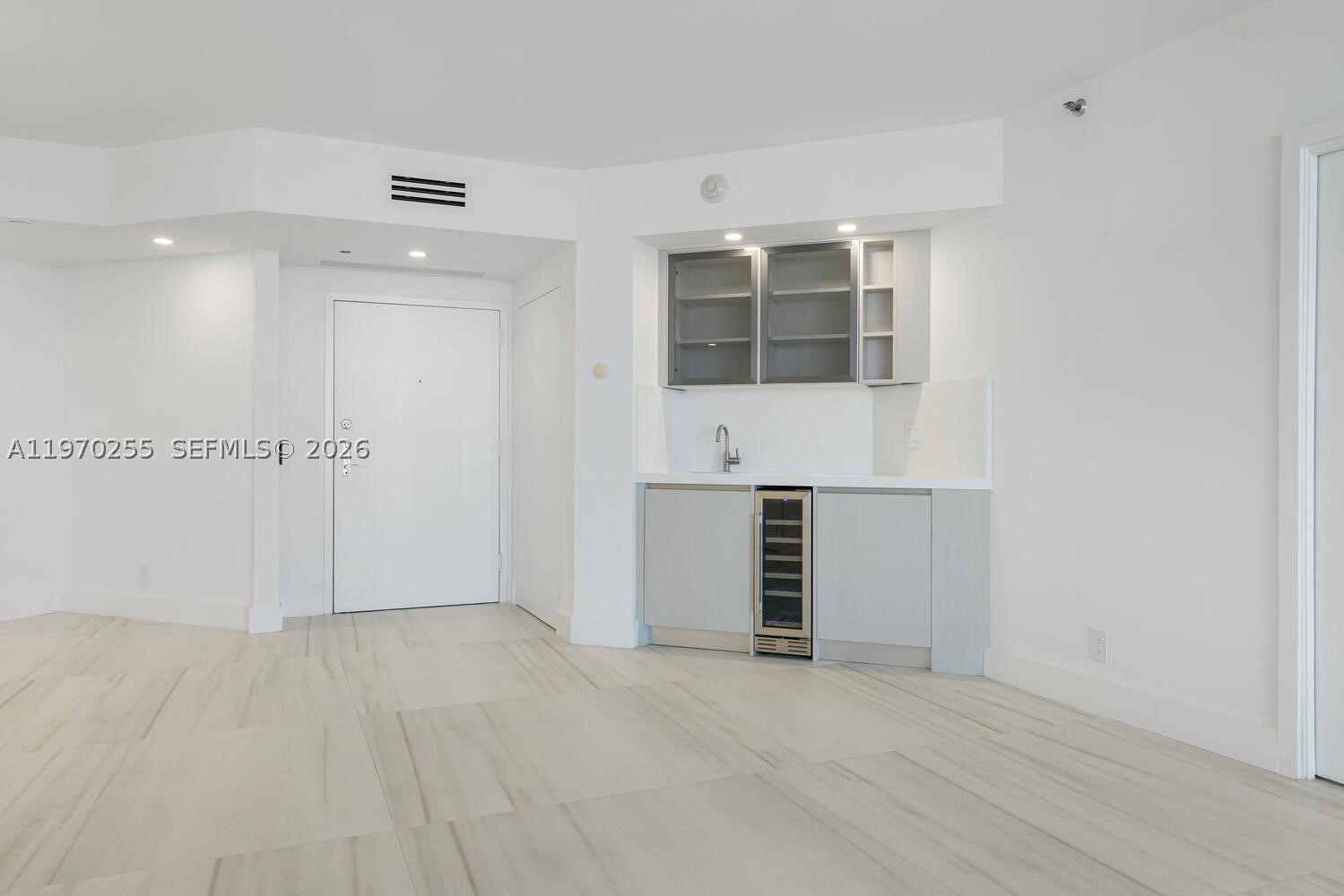 3000 Island Blvd #2504, Aventura FL 33160