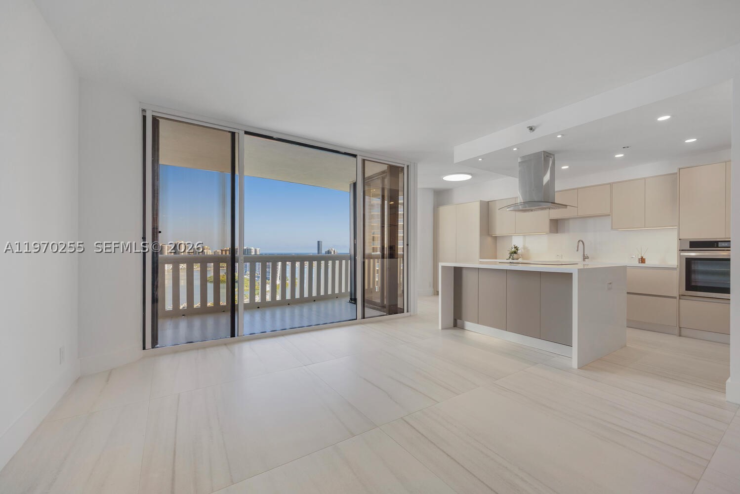 3000 Island Blvd #2504, Aventura FL 33160