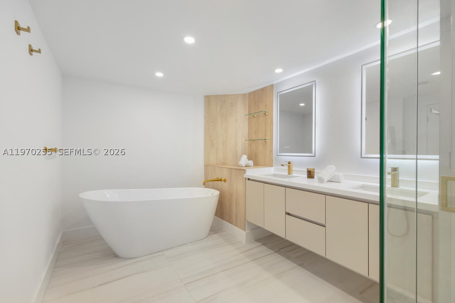 3000 Island Blvd #2504, Aventura FL 33160
