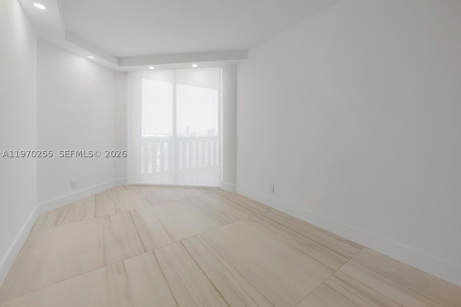 3000 Island Blvd #2504, Aventura FL 33160