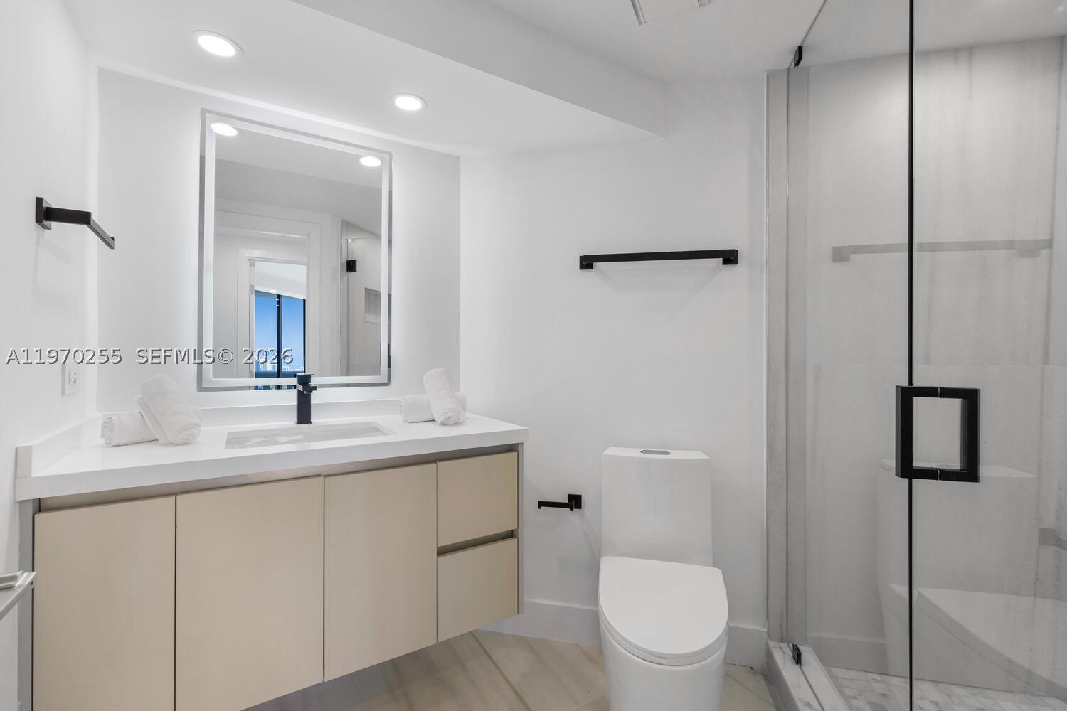 3000 Island Blvd #2504, Aventura FL 33160