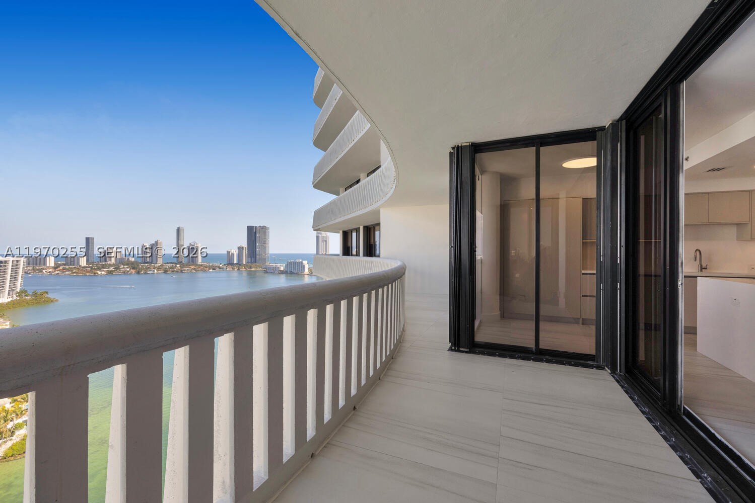 3000 Island Blvd #2504, Aventura FL 33160