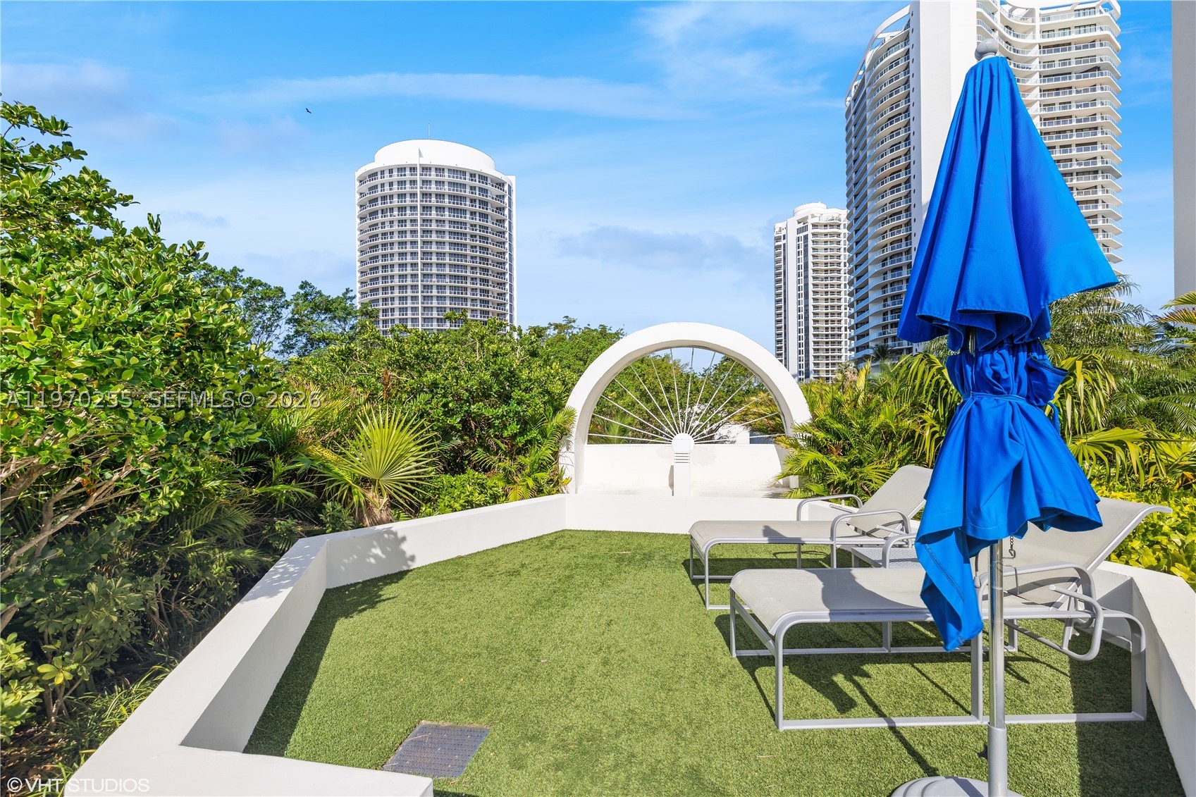 3000 Island Blvd #2504, Aventura FL 33160