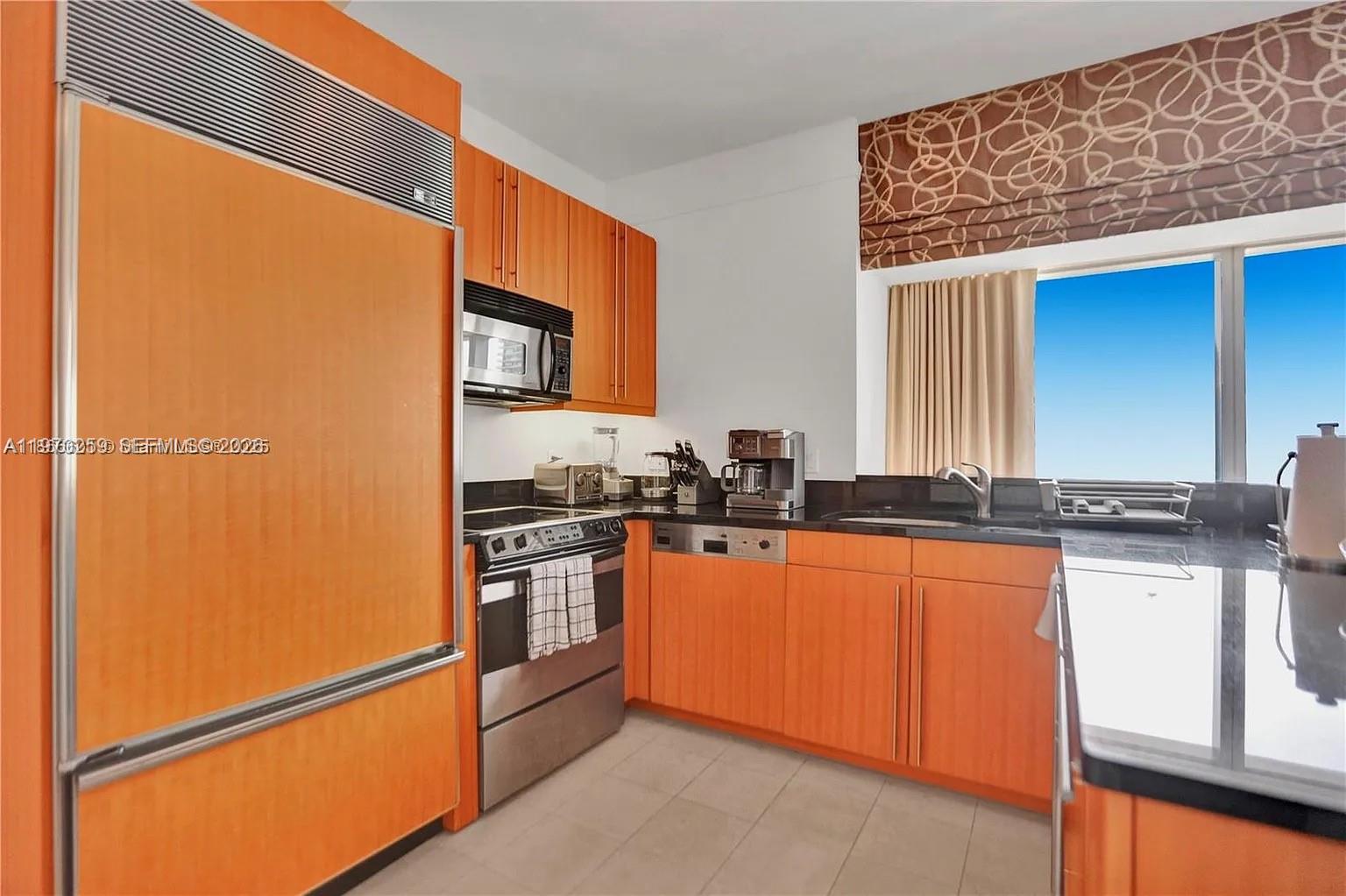 1435 Brickell Ave #3212, Miami FL 33131