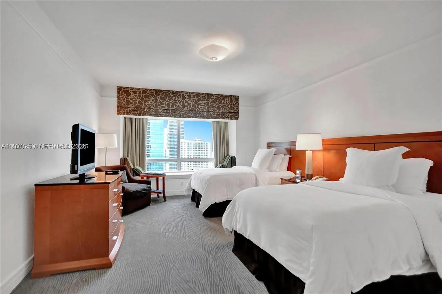 1435 Brickell Ave #3212, Miami FL 33131