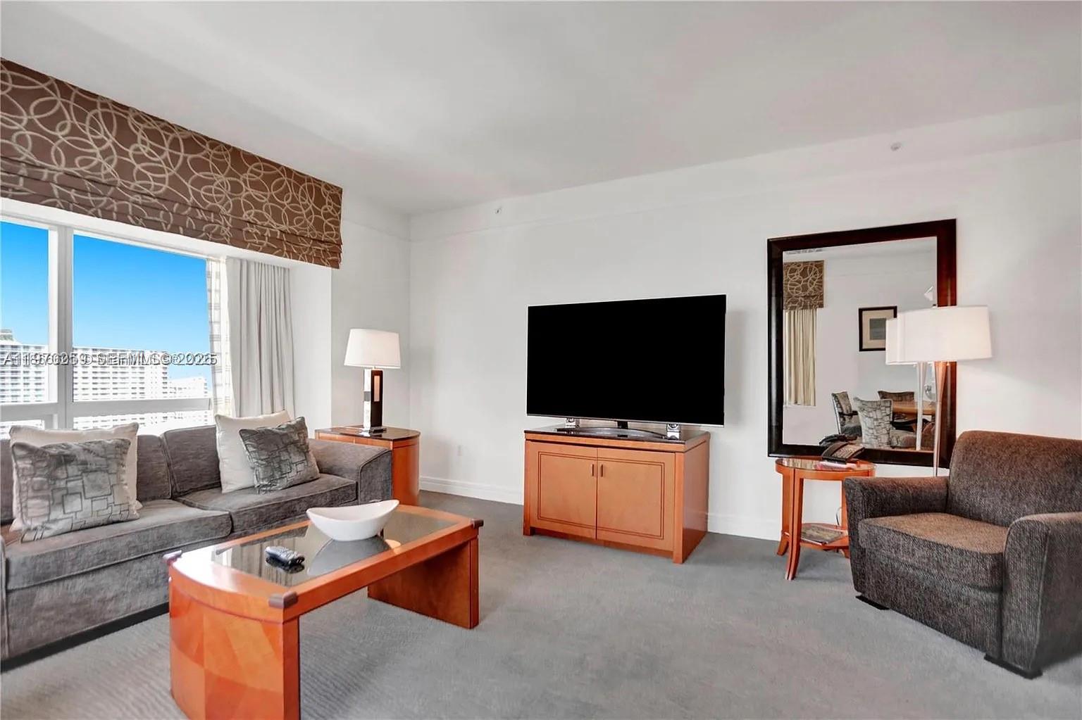 1435 Brickell Ave #3212, Miami FL 33131