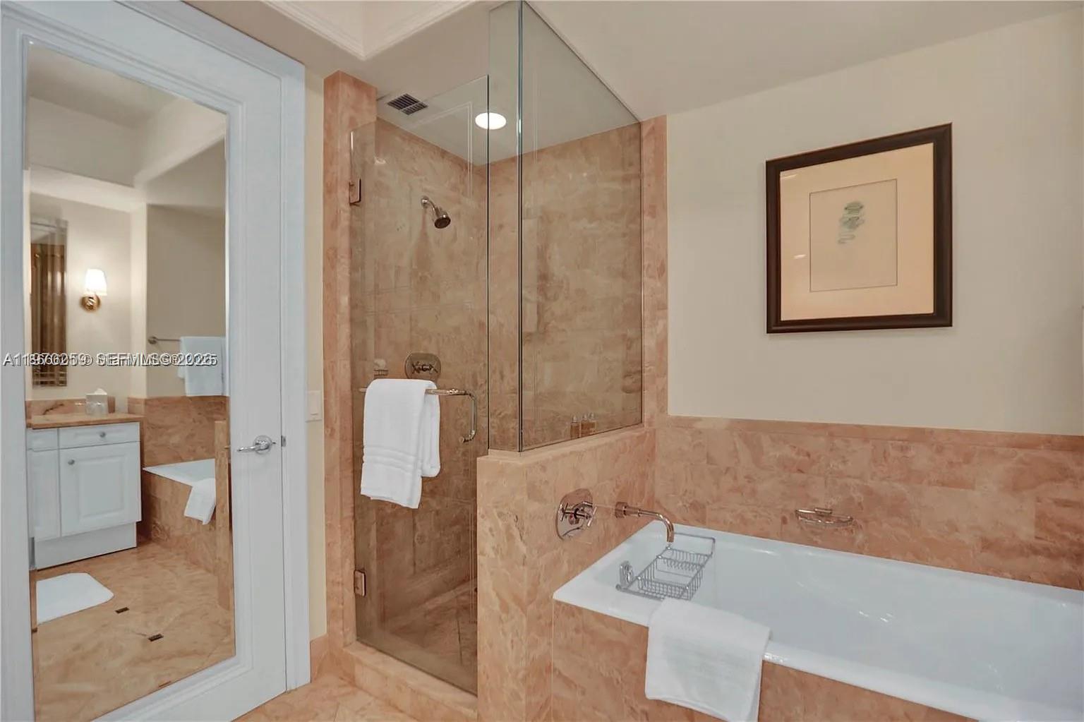 1435 Brickell Ave #3212, Miami FL 33131