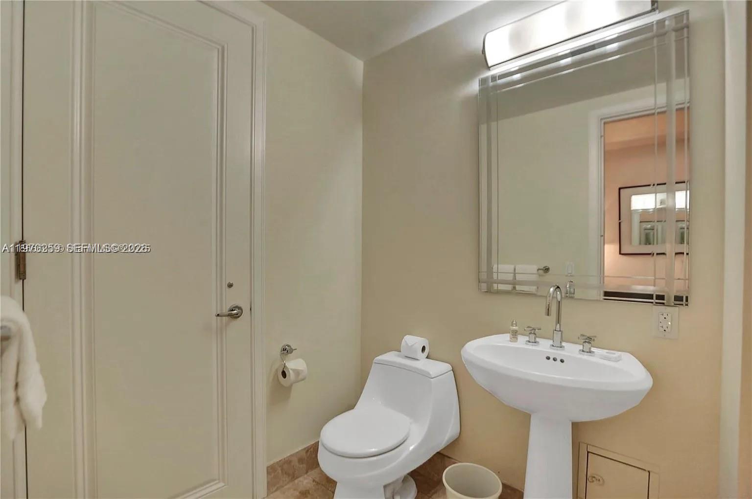 1435 Brickell Ave #3212, Miami FL 33131