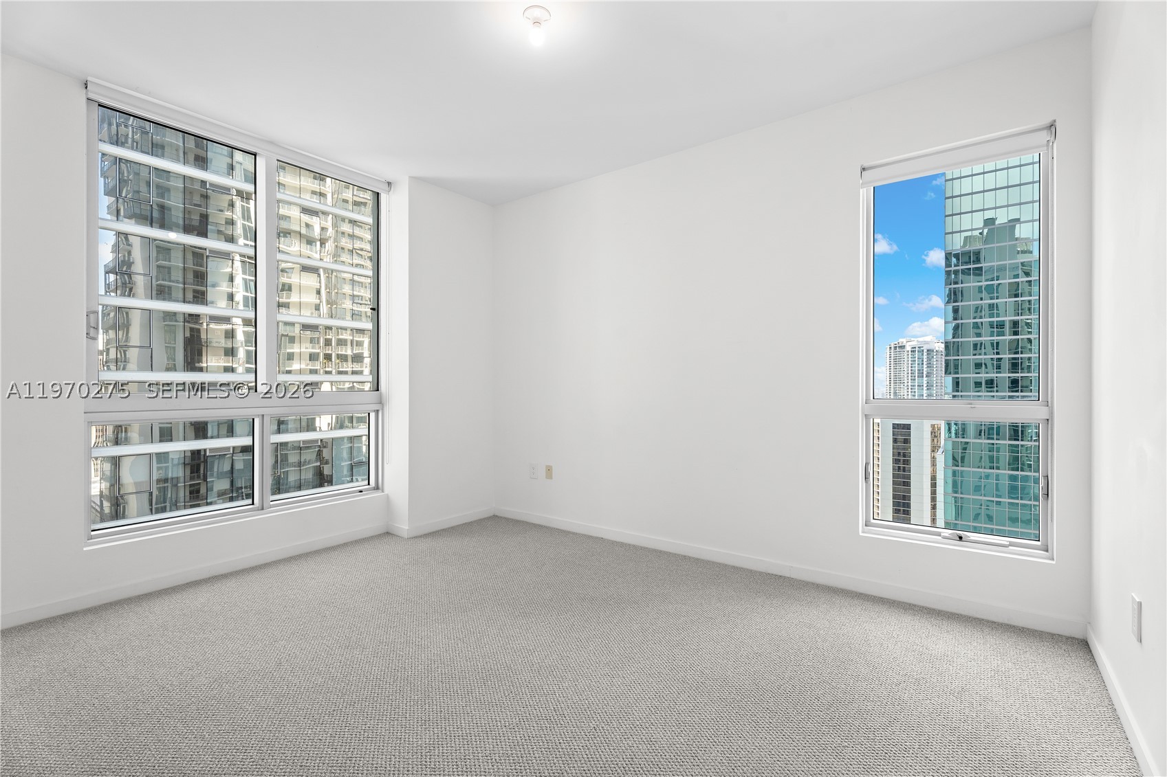 300 S Biscayne Blvd #T-2602, Miami FL 33131