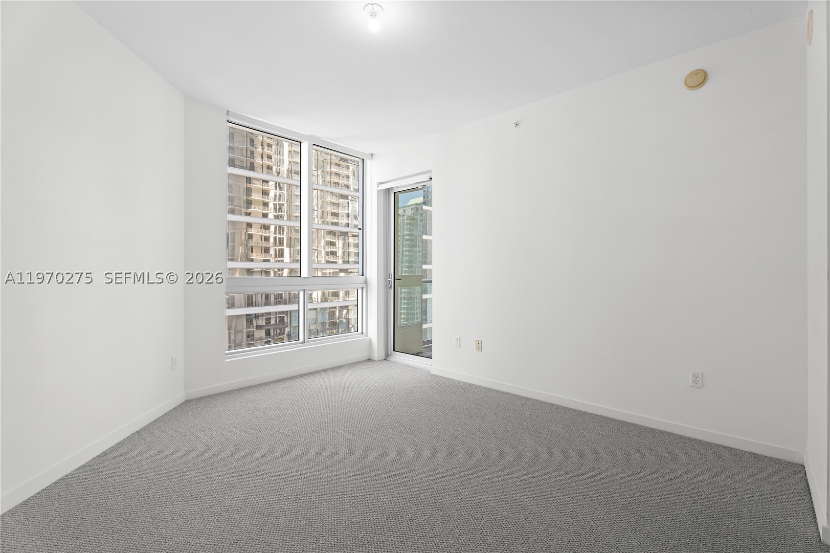 300 S Biscayne Blvd #T-2602, Miami FL 33131