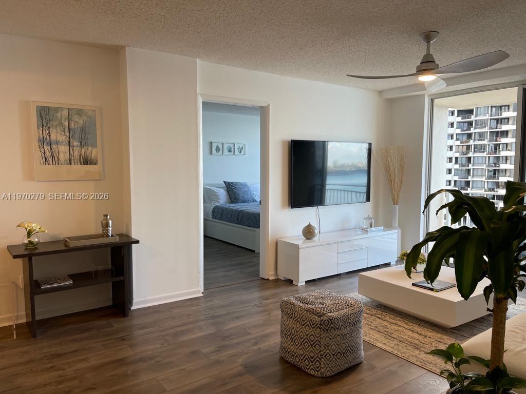 770 Claughton Island Dr #1013, Miami FL 33131
