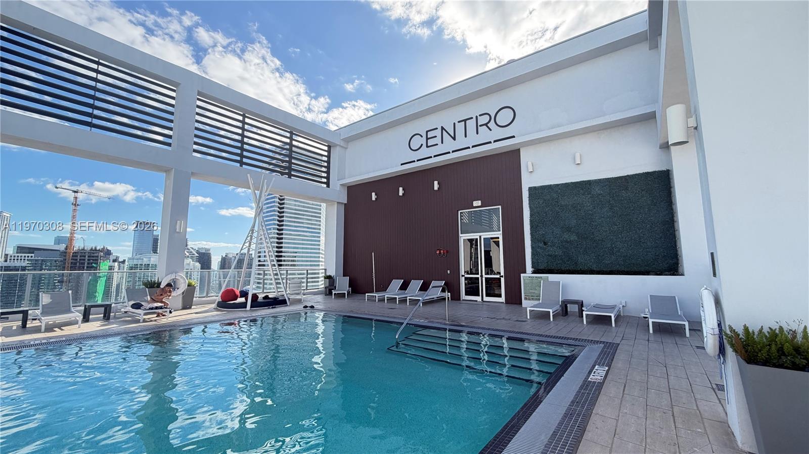 151 SE 1st St #1809, Miami FL 33131