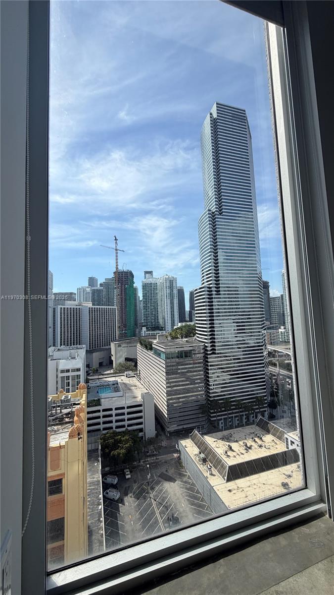 151 SE 1st St #1809, Miami FL 33131