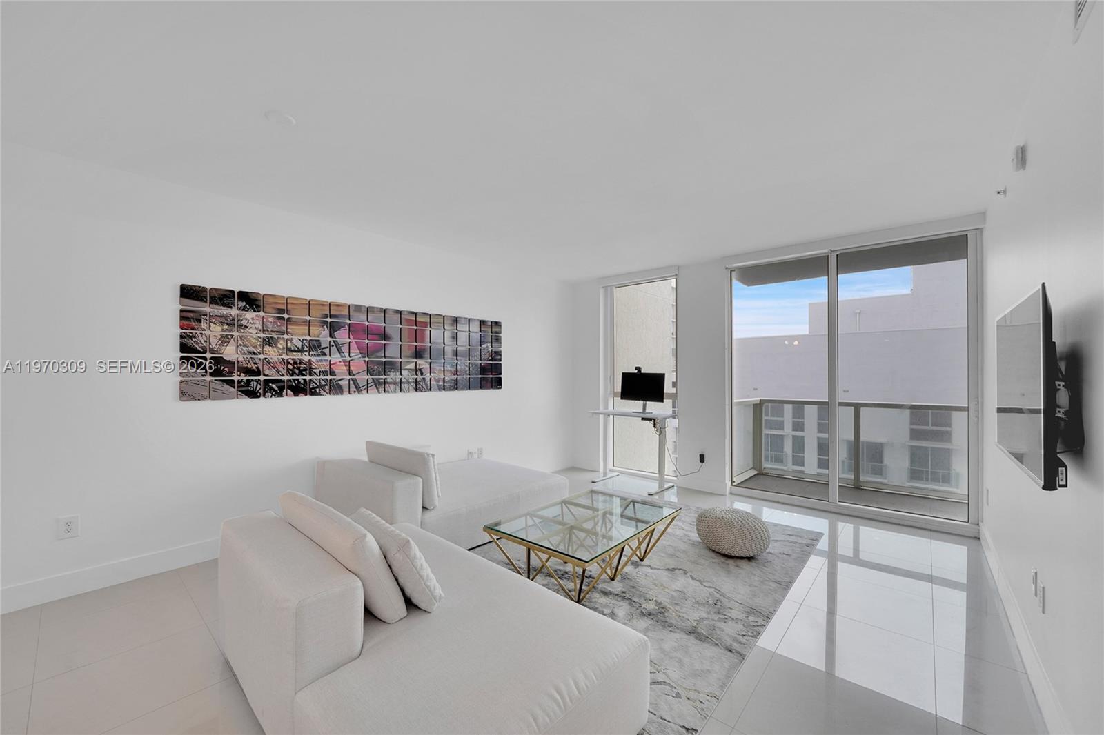 253 NE 2nd St #3106, Miami FL 33132