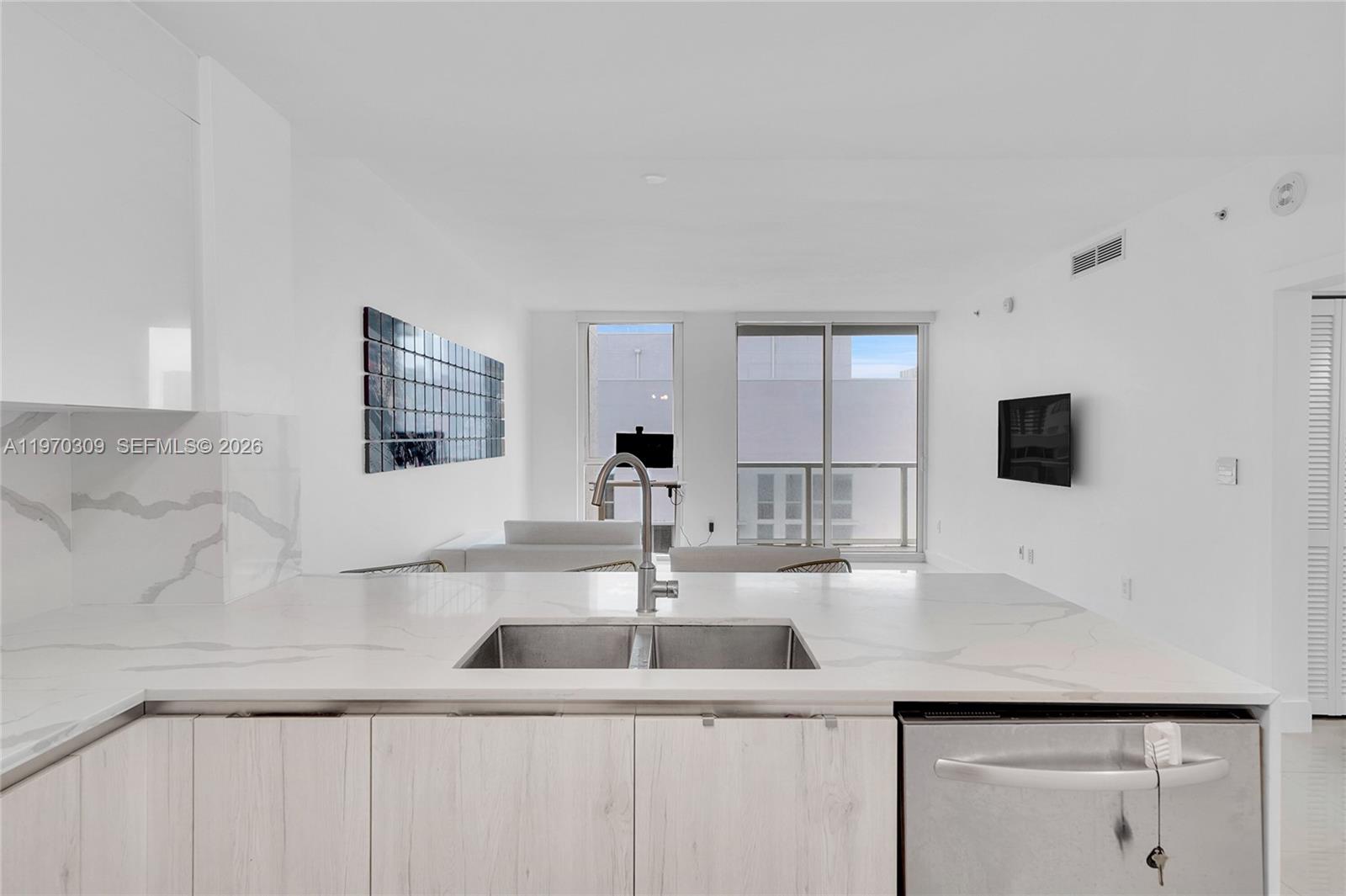 253 NE 2nd St #3106, Miami FL 33132