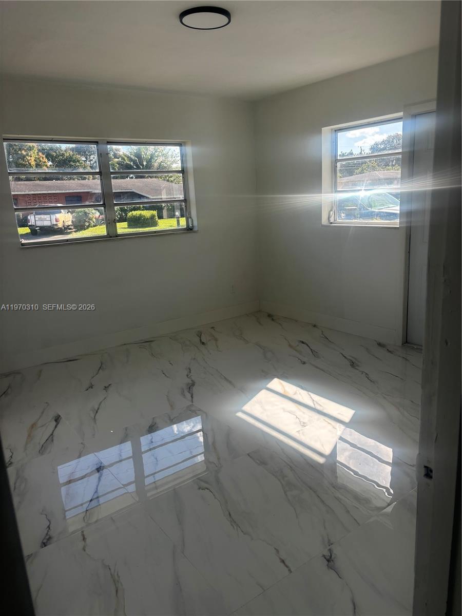 2831 NW 190th St, Miami Gardens FL 33056