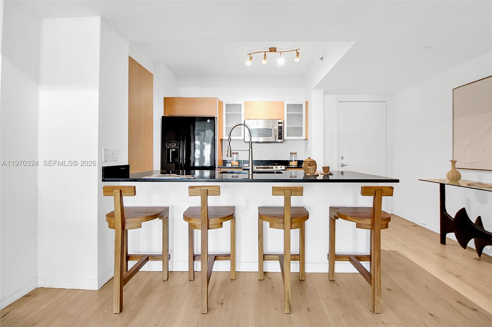 951 Brickell Ave #505, Miami FL 33131