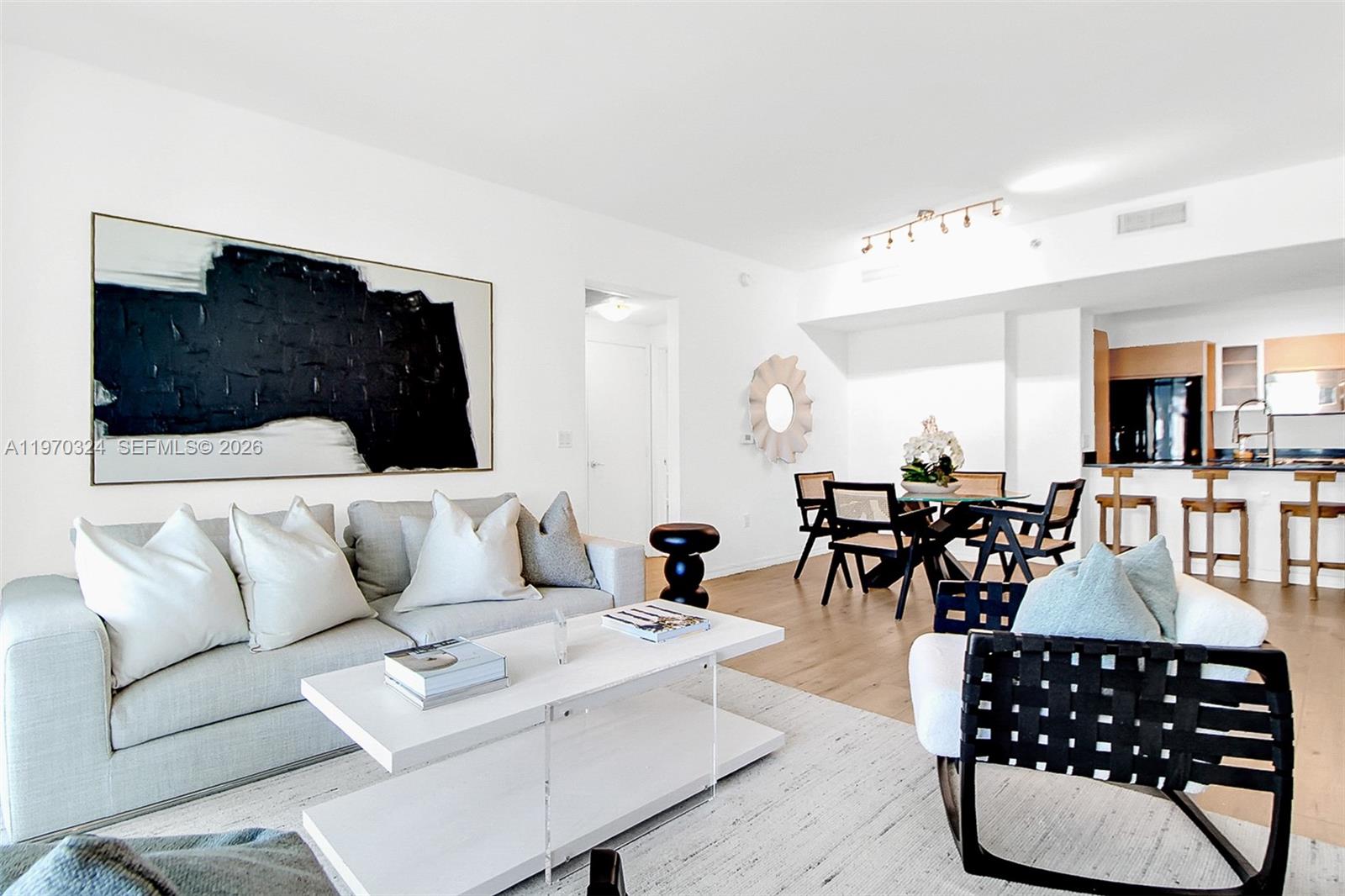 951 Brickell Ave #505, Miami FL 33131