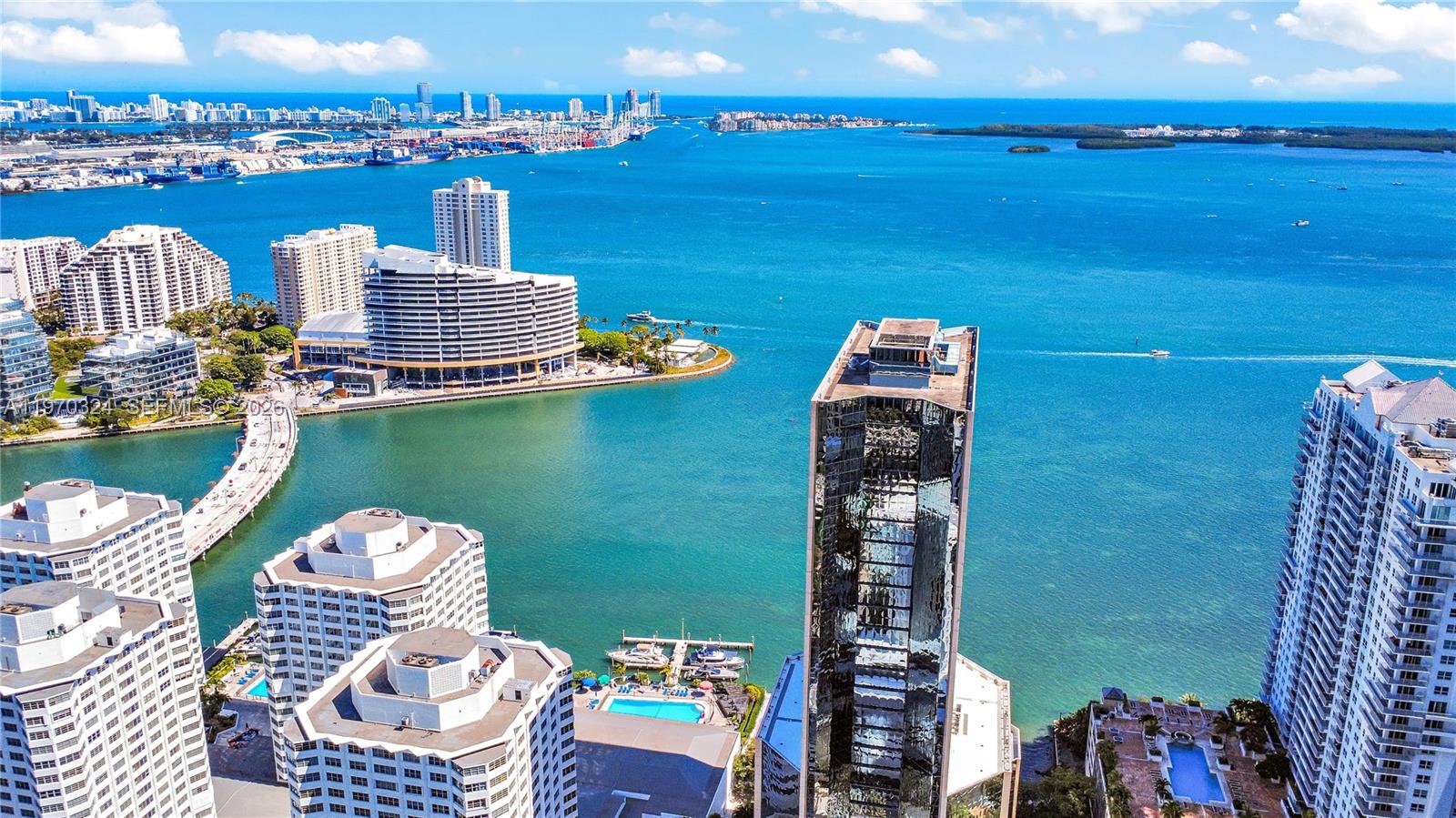 951 Brickell Ave #505, Miami FL 33131