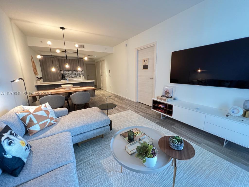 801 S Miami Ave #2806, Miami FL 33130