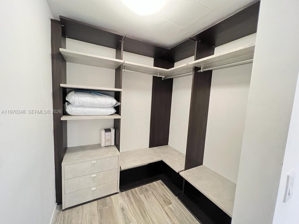801 S Miami Ave #2806, Miami FL 33130