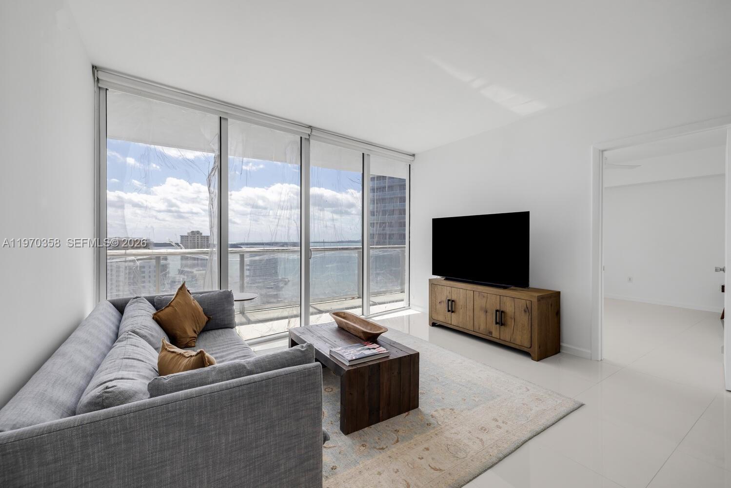 465 Brickell Ave #2705, Miami FL 33131
