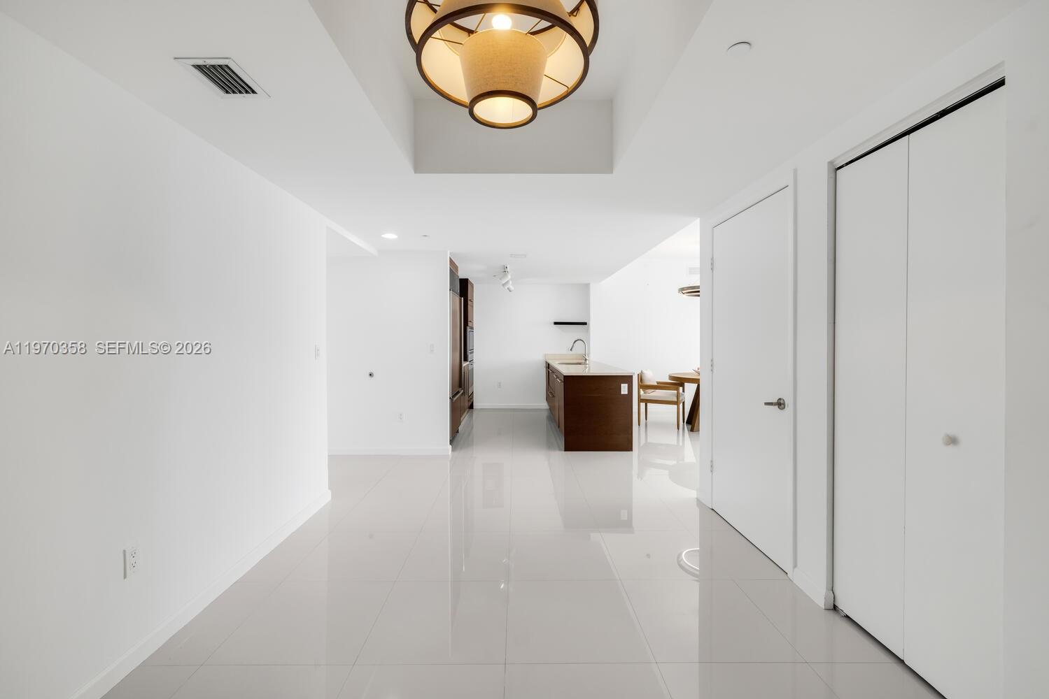 465 Brickell Ave #2705, Miami FL 33131