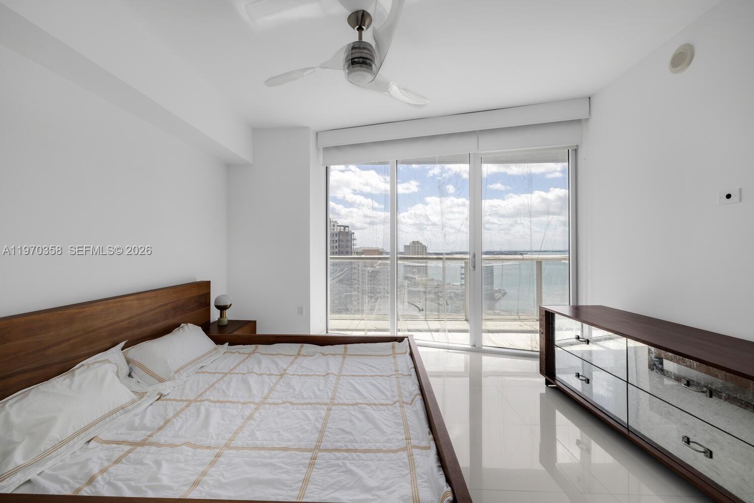 465 Brickell Ave #2705, Miami FL 33131