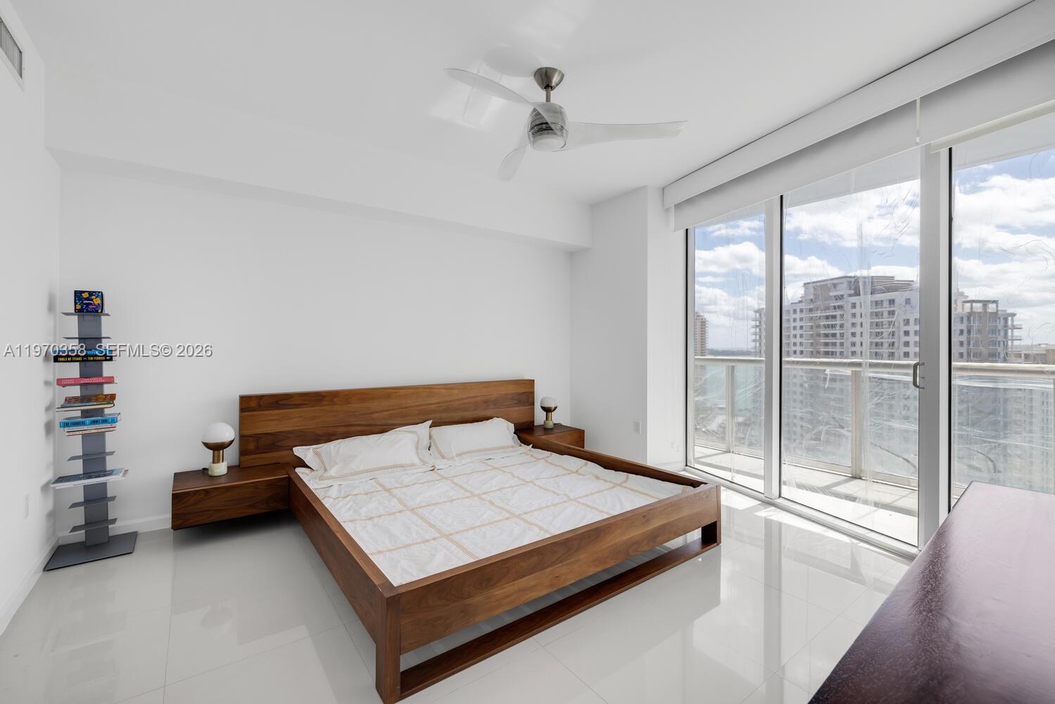 465 Brickell Ave #2705, Miami FL 33131