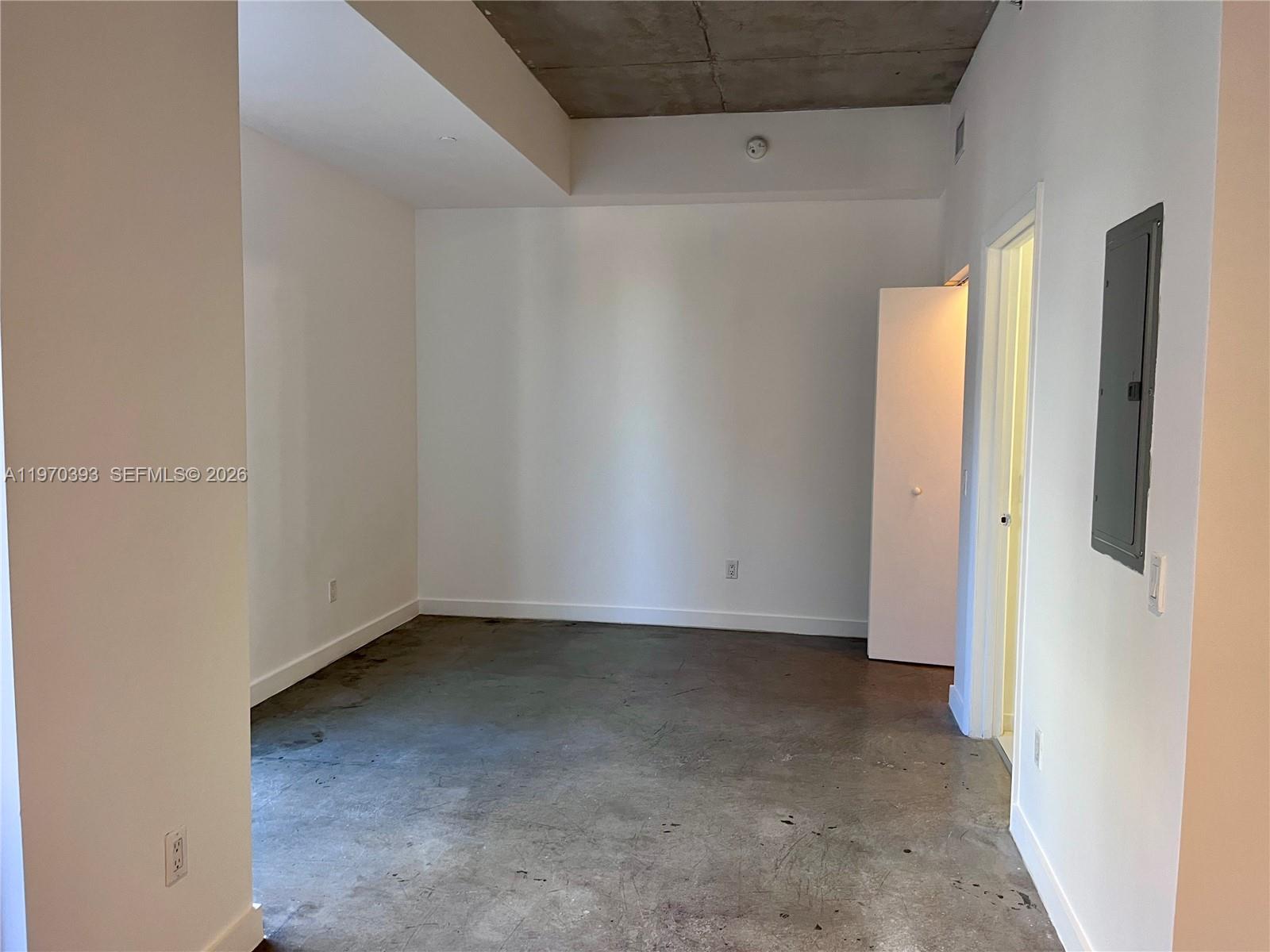 151 SE 1st St #506, Miami FL 33131