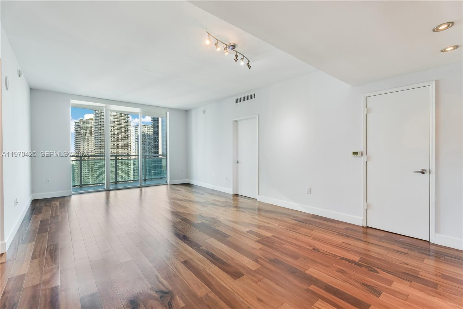 951 Brickell Ave #3607, Miami FL 33131