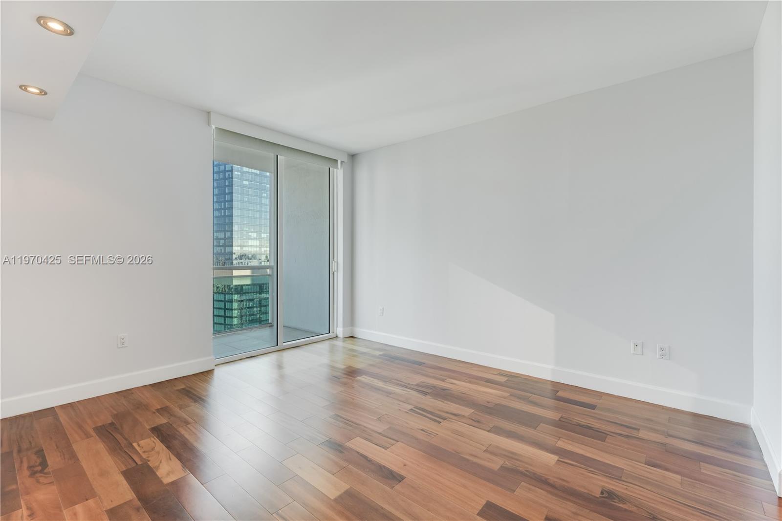 951 Brickell Ave #3607, Miami FL 33131