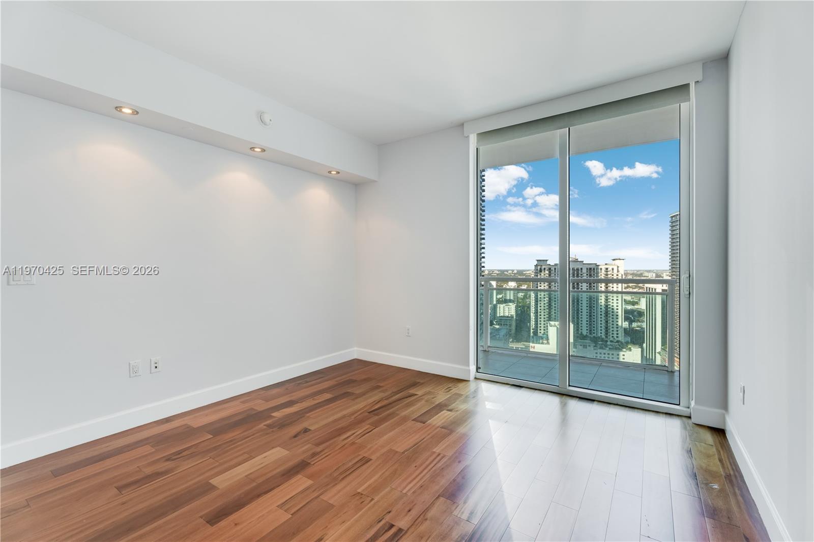 951 Brickell Ave #3607, Miami FL 33131