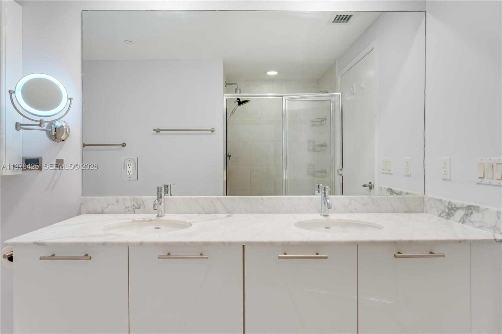 951 Brickell Ave #3607, Miami FL 33131