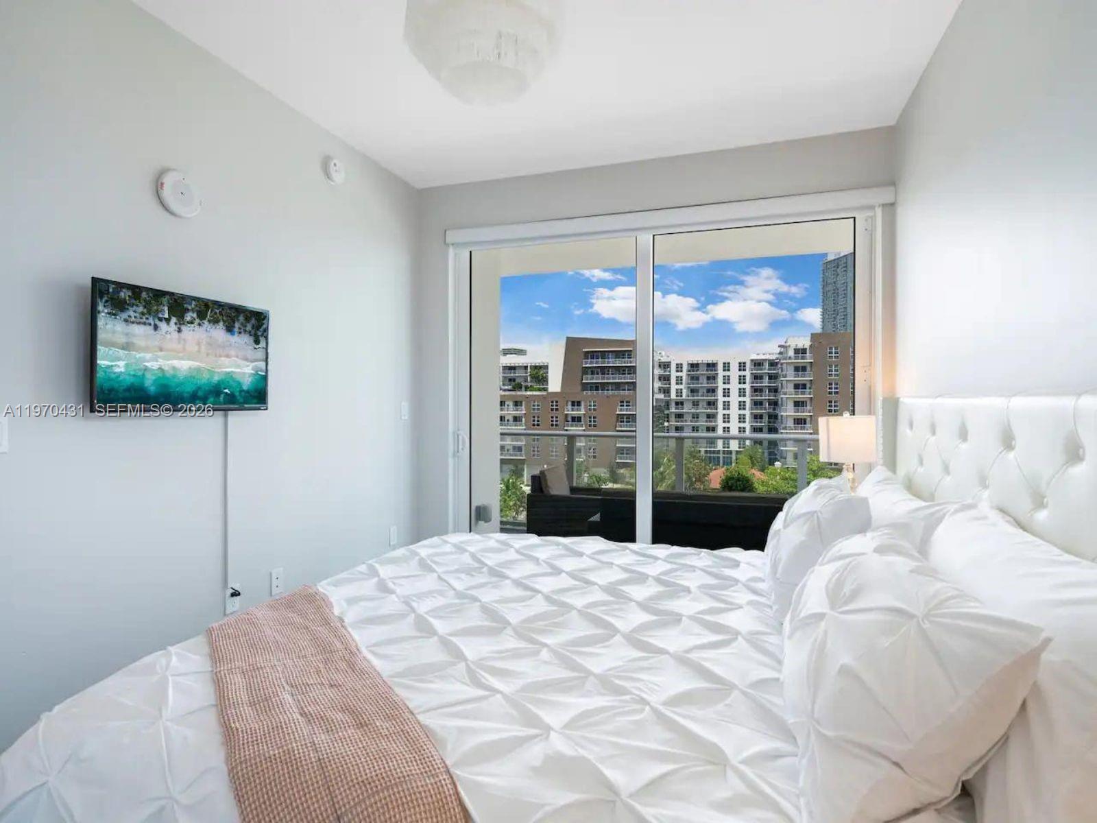 321 NE 26th St #617, Miami FL 33137