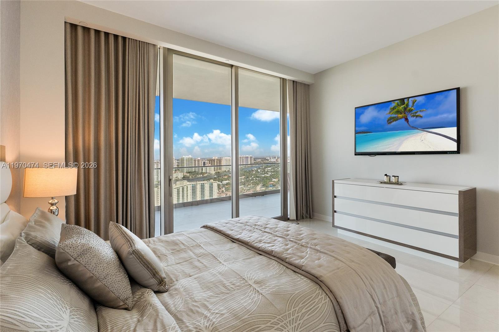 18975 Collins Ave #2703, Sunny Isles Beach FL 33160